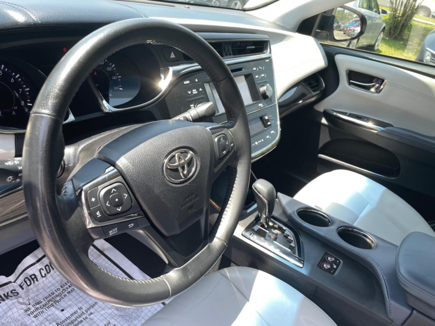 2014 GRAY TOYOTA AVALON XLE (4T1BK1EB4EU) with an 3.5L engine, Automatic transmission, located at 5103 Dorchester Rd., Charleston, SC, 29418-5607, (843) 767-1122, 36.245171, -115.228050 - Photo#19